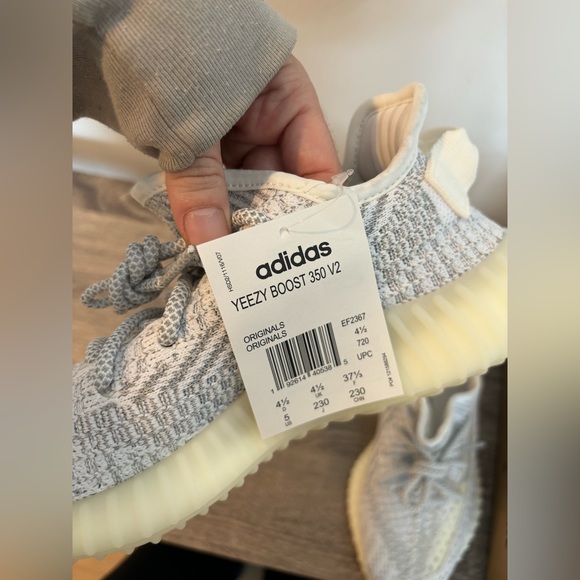 adidas Yeezy Boost 350 V2 Static Reflective EF2367 men’s size 5 White Gray NIB - Picture 6 of 10